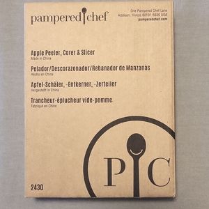Pampered Chef Apple peeler core and slicer